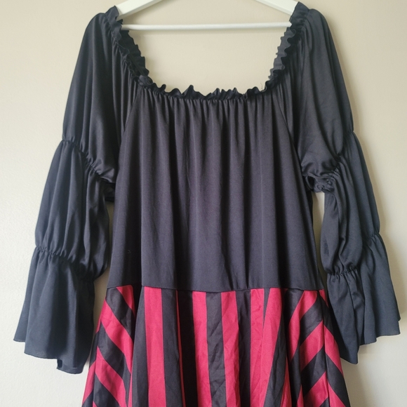 Halloween Pirate Costume - Picture 5 of 9